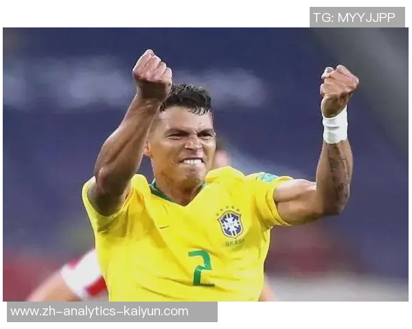 足球球星齐聚一堂挑战极限综艺节目尽显球场风采与幽默魅力